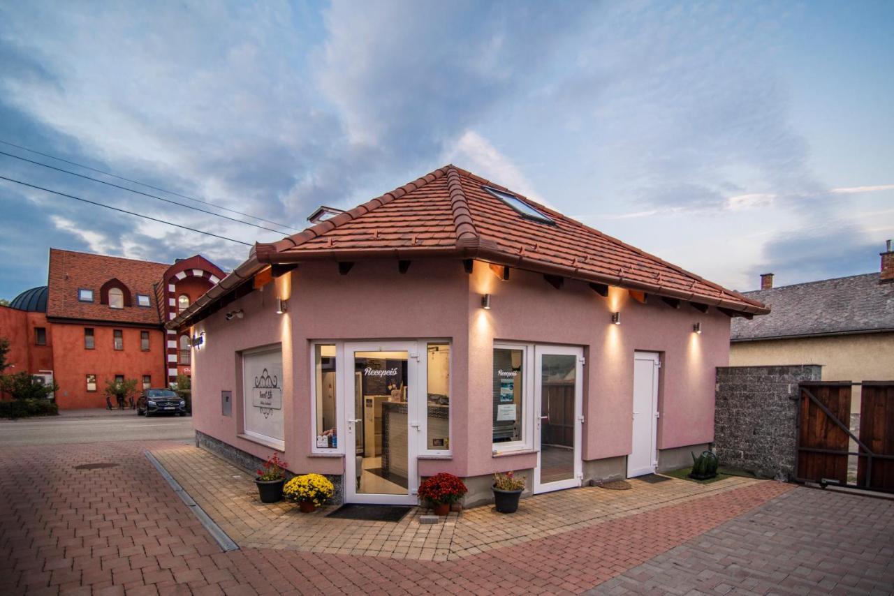 Sweet Life Wellness Apartments Egerszalok Exterior photo